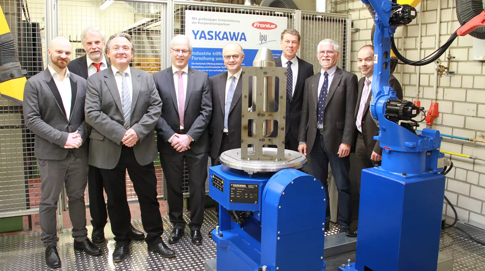 Übergabe des Fronius TPS-Schweißsystems an die Hochschule Offenburg Übergabe TPS-Schweißsystem, Hochschule Offenburg