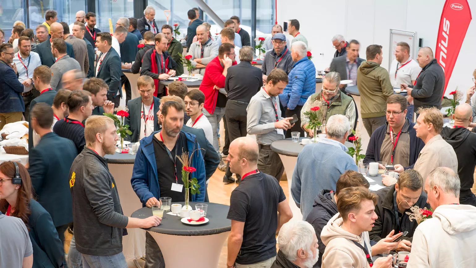 Fronius System Partner beim Netzwerken am Event