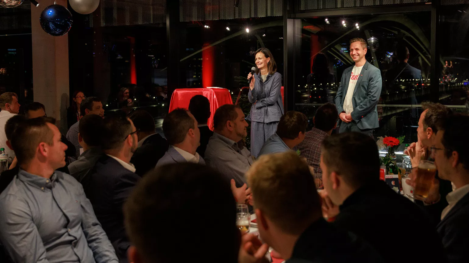 Begrüßung durch Elisabeth Engelbrechtsmüller-Strauß und Wolfgang Oberroither