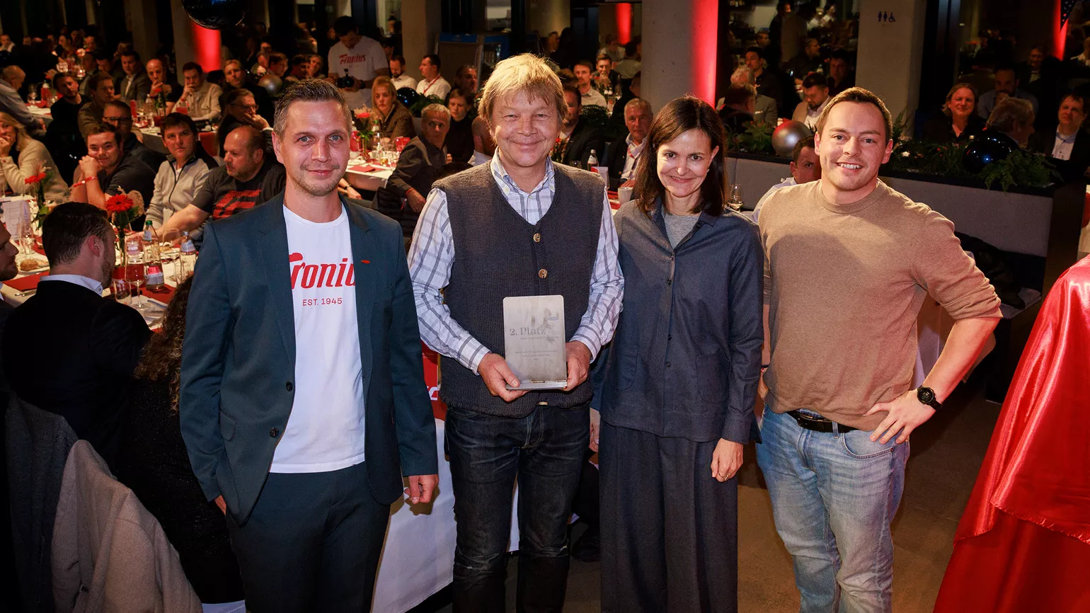 Awardverleihungsfoto mit Partner Doma VKW, Elisabeth Engelbrechtsmüller-Strauß, Wolfgang Oberroither