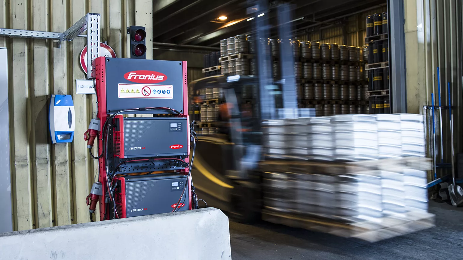 chareur_de_batterie Fronius intralogistique