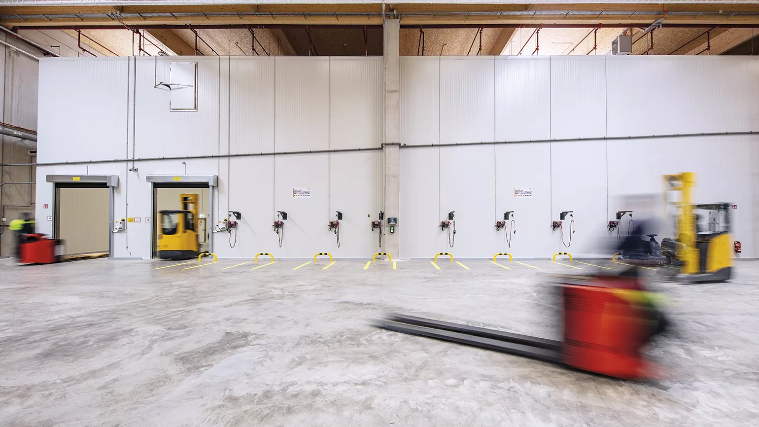 Selectiva 4.0 2kW in a battery charging station