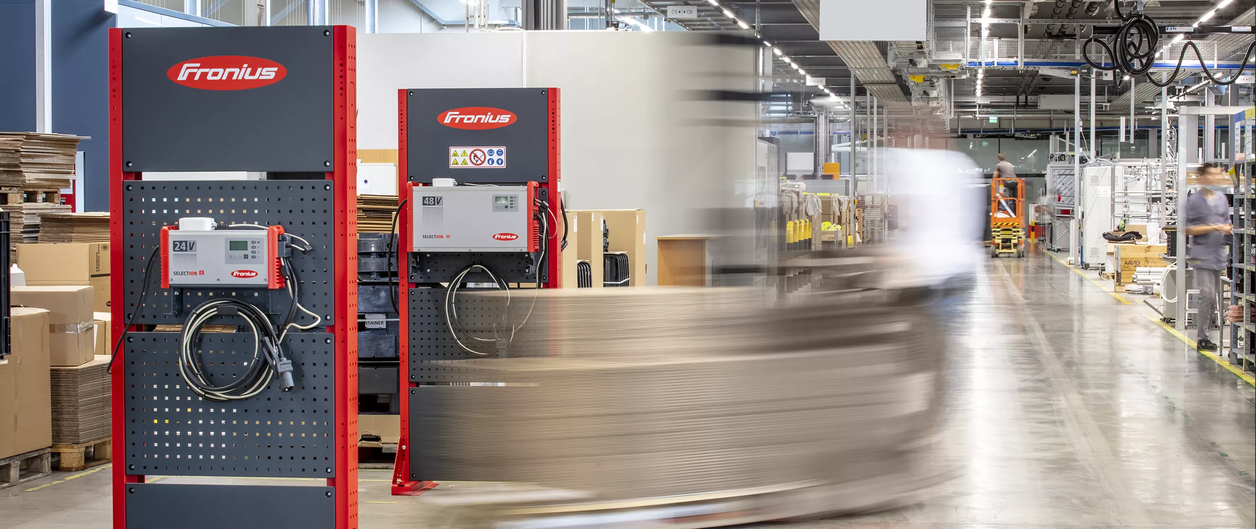 Fronius Selection Lithium-ion battery chargers for Forklift truck fleets situated on neuralgical pathways
