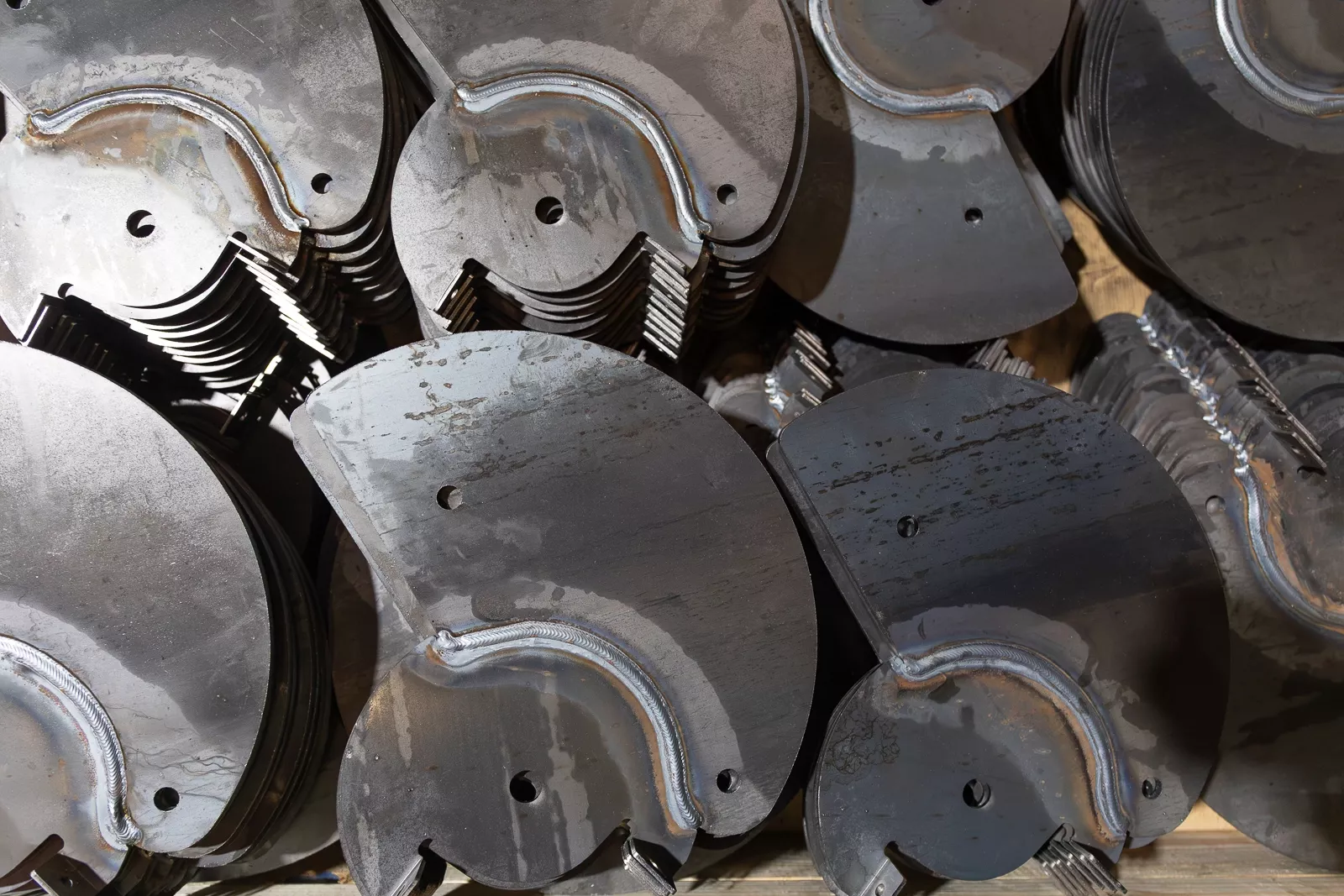 Welded metal product