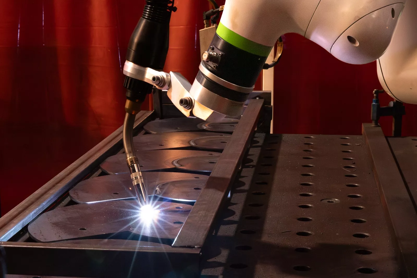 Mobile Cobot welding