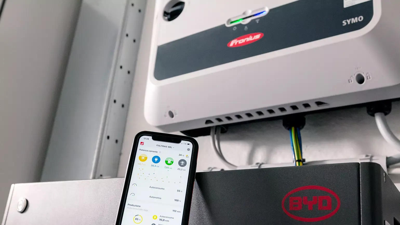 Monitoraggio tramite Fronius Solar.web del sistema di accumulo con inverter ibrido Fronius Symo GEN24 Plus e batteria BYD