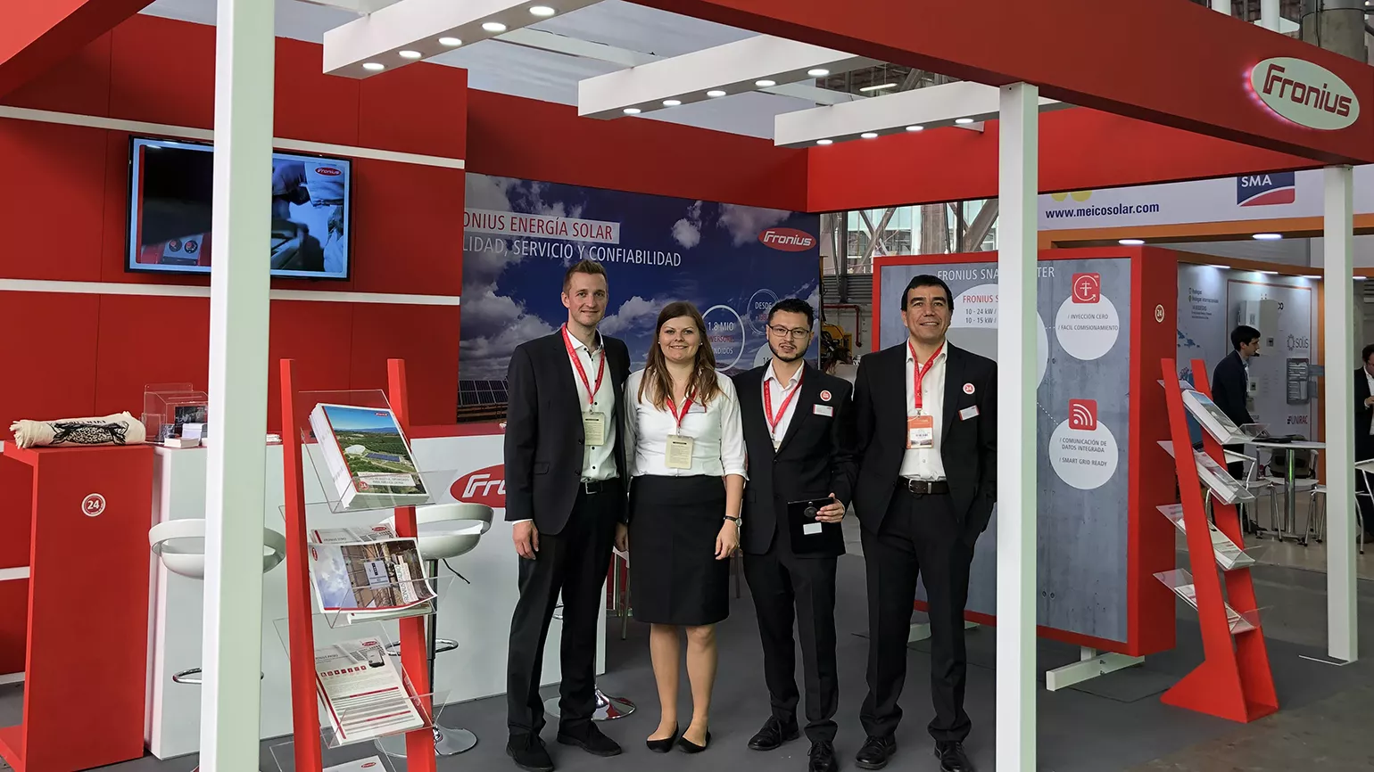 El equipo Fronius Solar Energy Latinoamérica en la ExpoSolar Colombia 2019