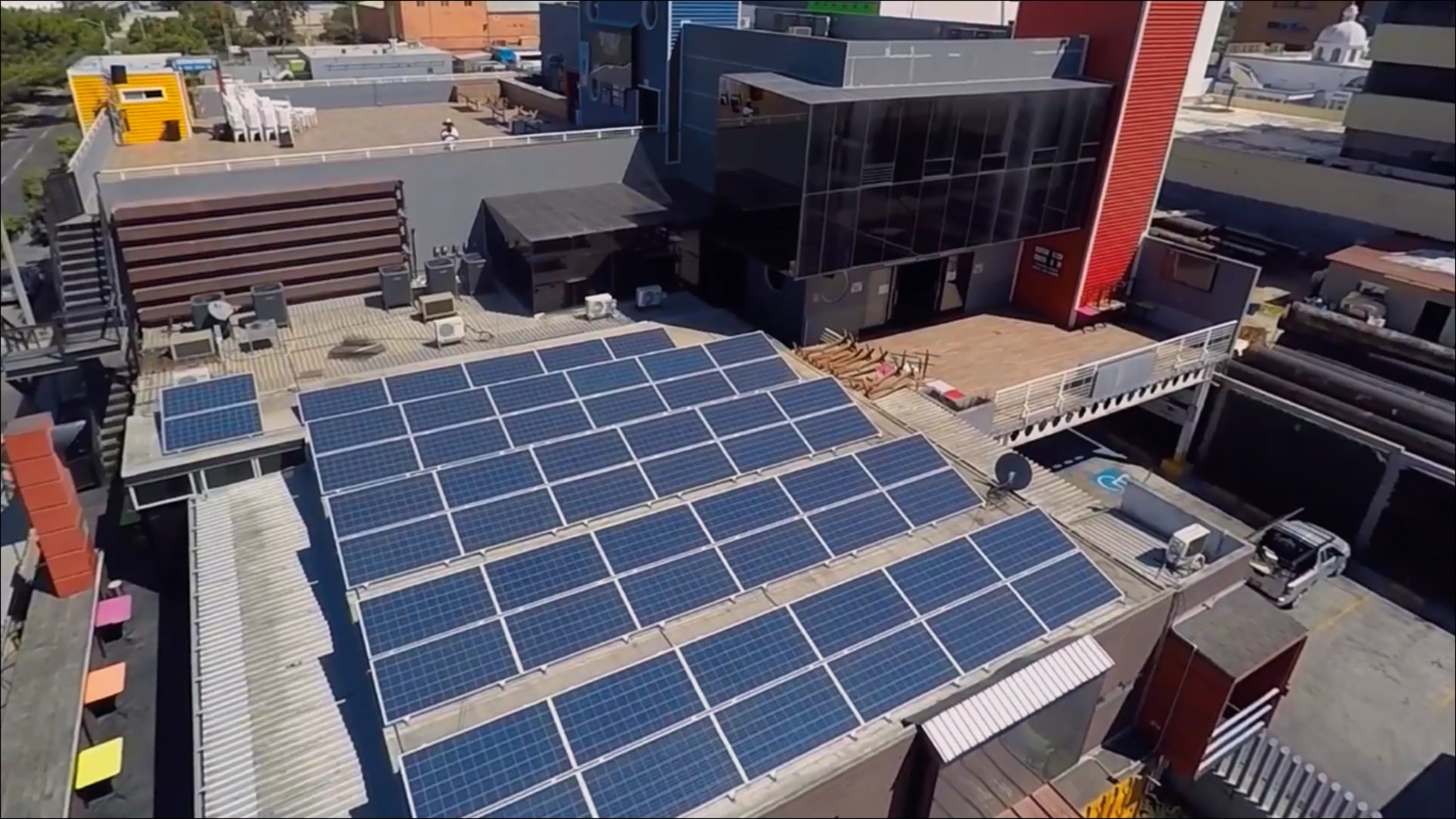 Referencia Le Container