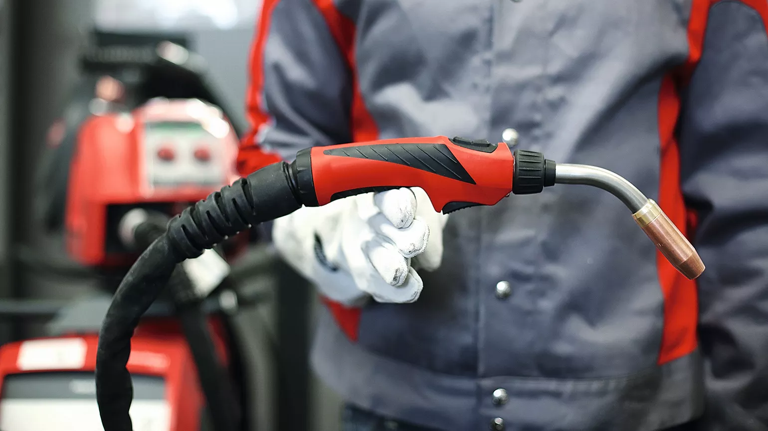Ergonomic welding torch