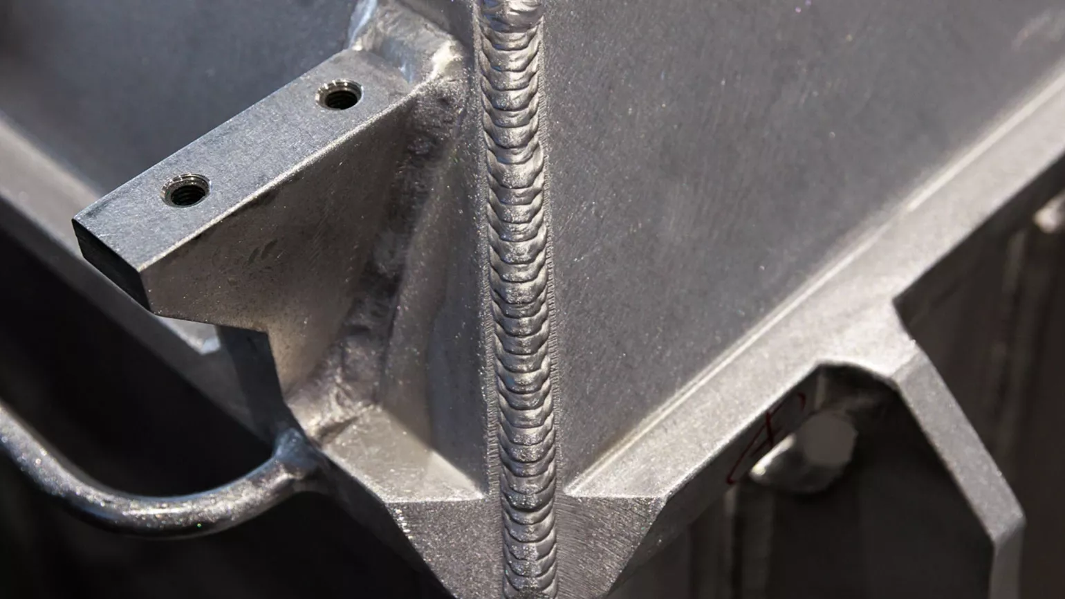 Aluminium-Schweißbauteil von ALLUCAN in Detailaufnahme