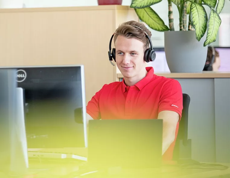 tech support employee at work