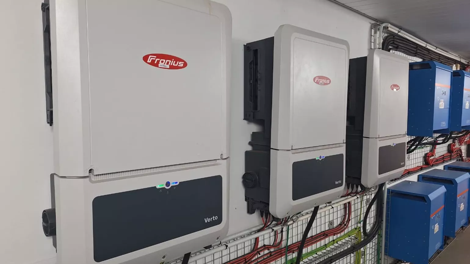 Verto inverter and victron