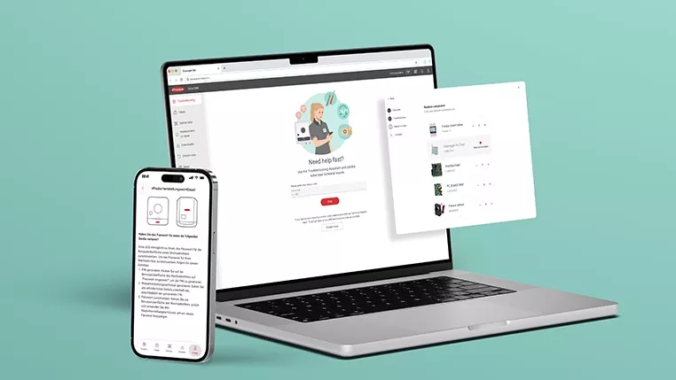 Solar.sos app auf digitalen Geräten mit grünem Hintergrund