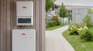 Verto Plus inverter with Reserva storage