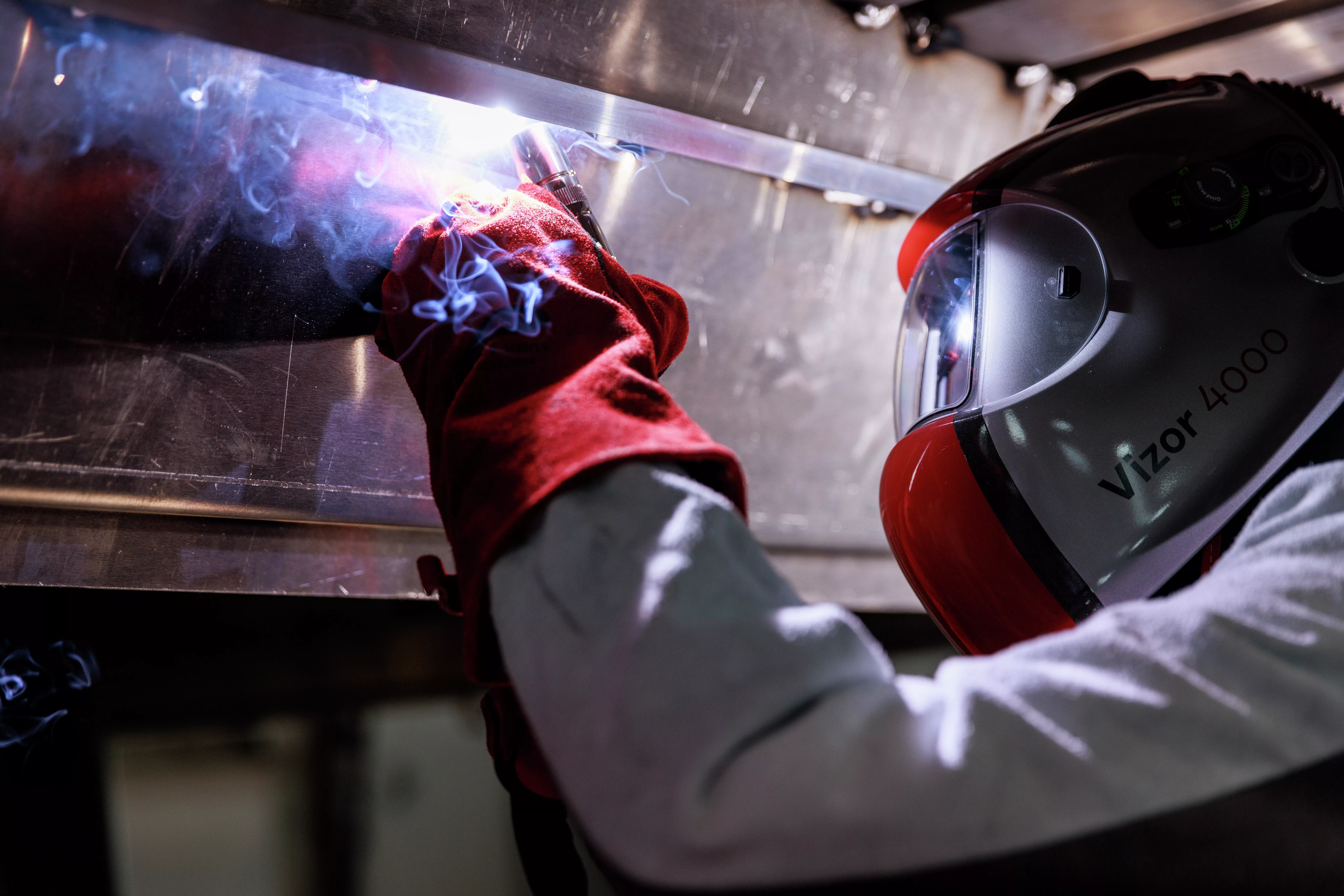 MIG/MAG welding process with Fronius welding machine