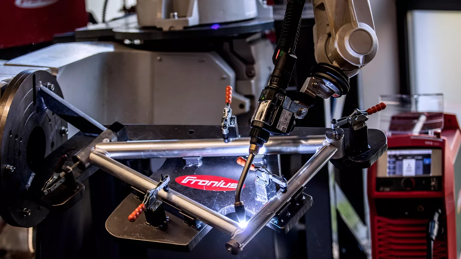 Robot welding with PMC