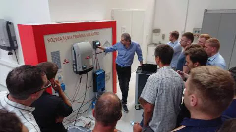 Szkolenie Victron Energy z falownikami Fronius
