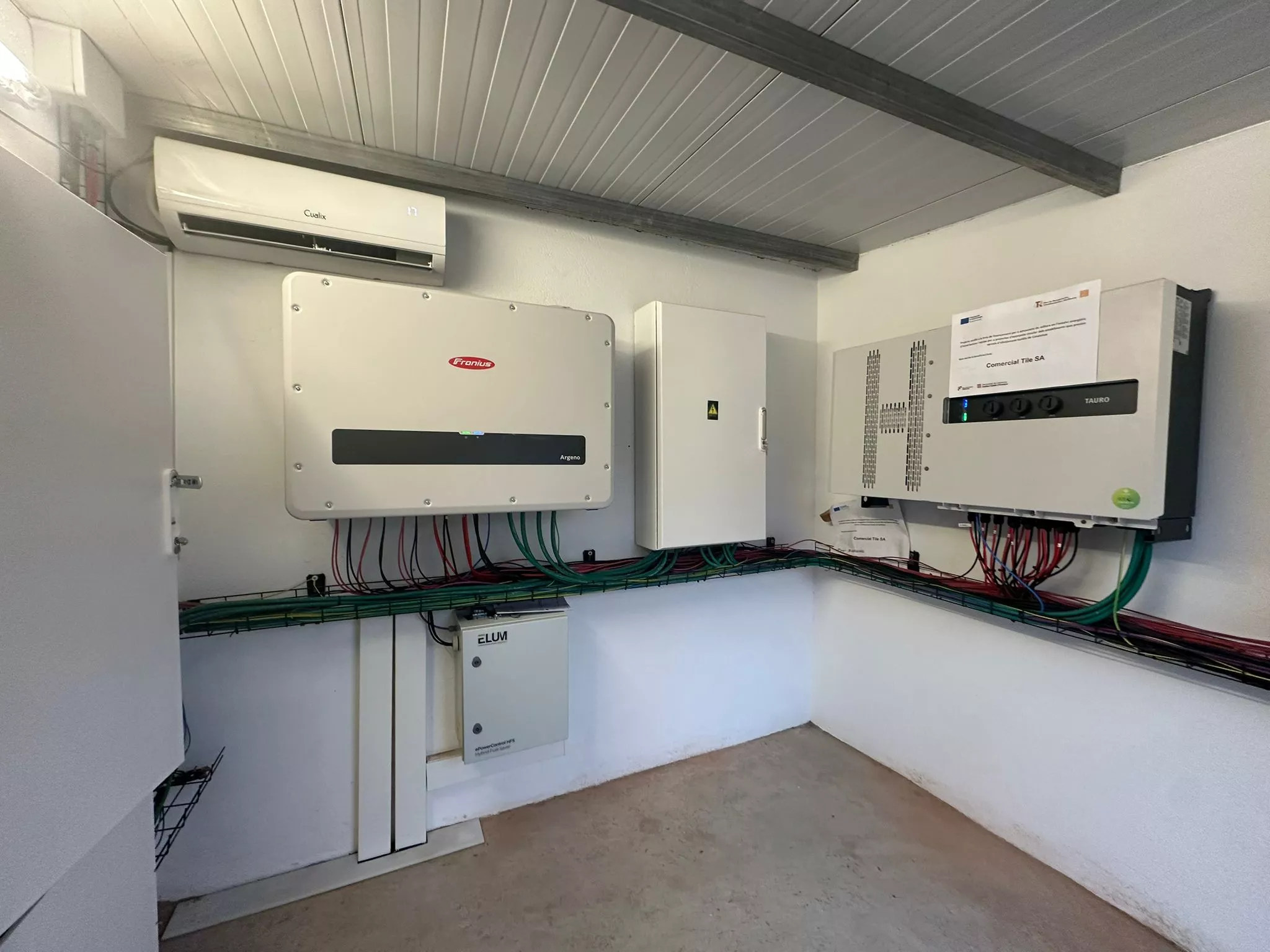 Inversores Fronius Argeno de 125 kW y Fronius Tauro ECO 50-3-D 