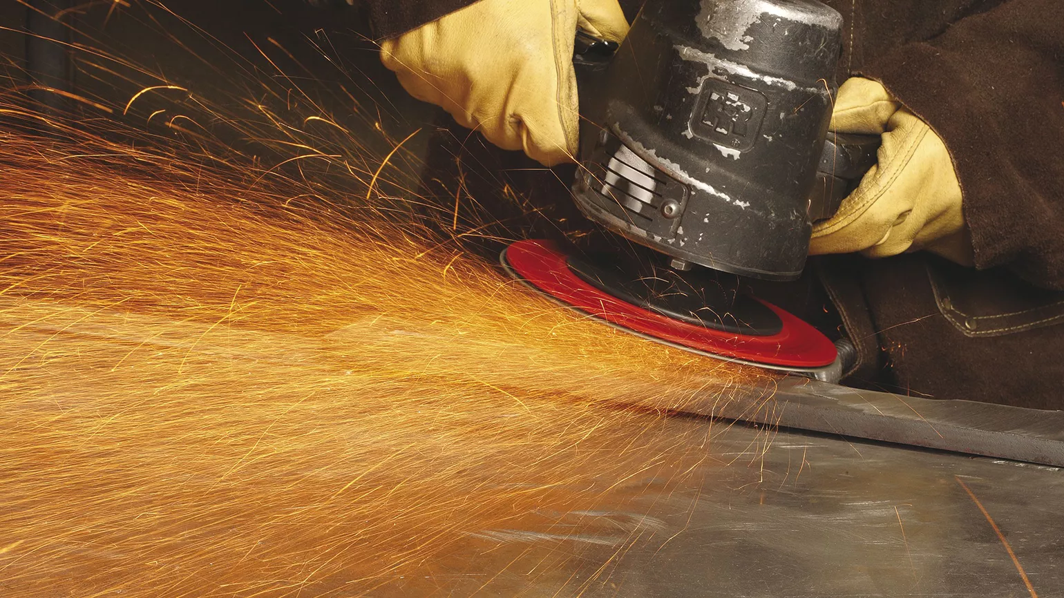 Fronius Schweiz bietet 3M Produkte im Bereich Oberflaechenbearbeitung