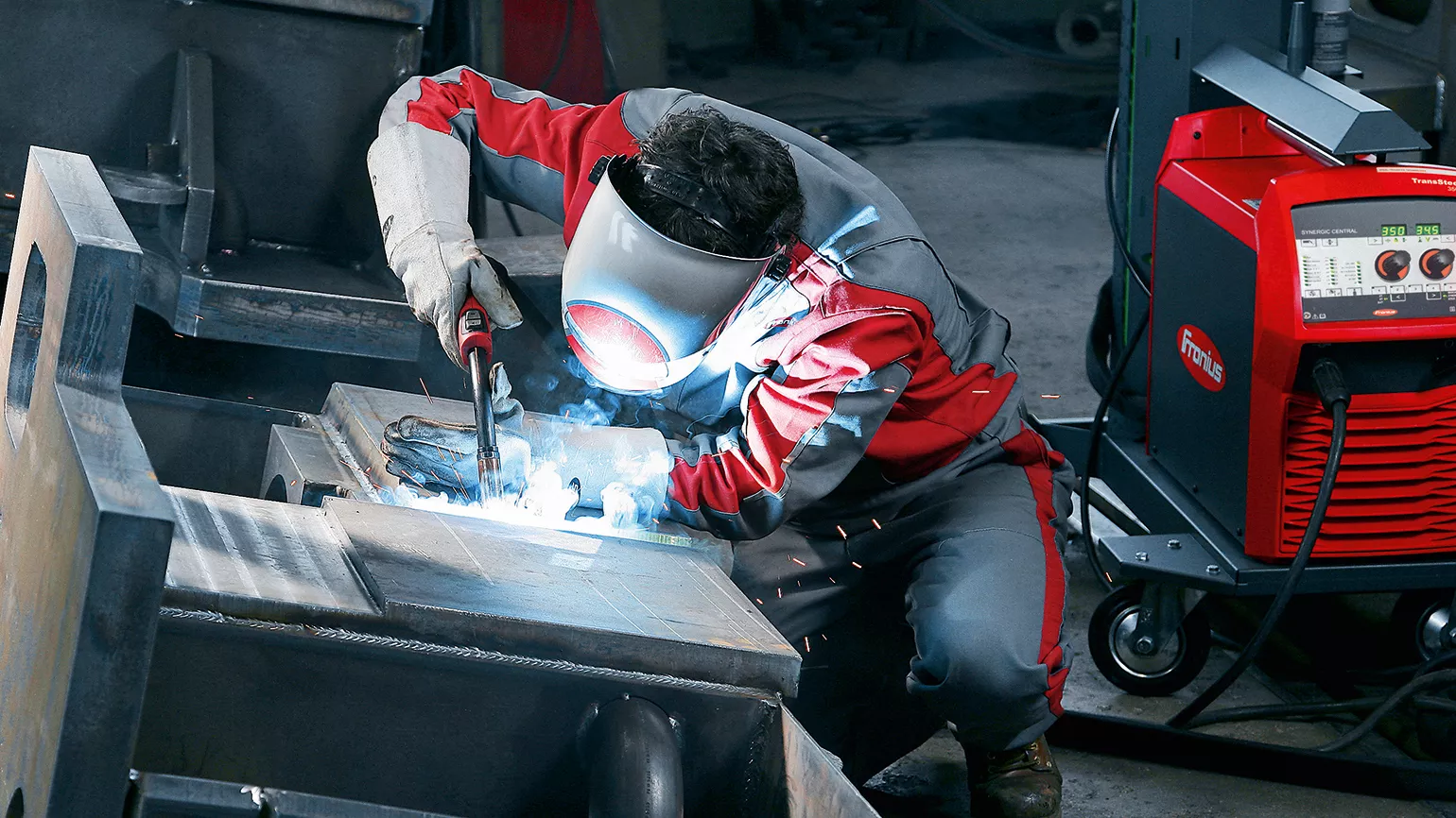 Die TransSteel Synergic Serie von Fronius bietet dem Schweisser zahlreiche Optionen, die sich genau für Stahl eignet.