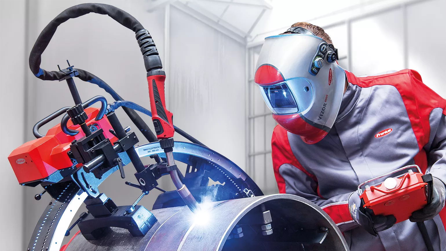 Orbital welding carriage