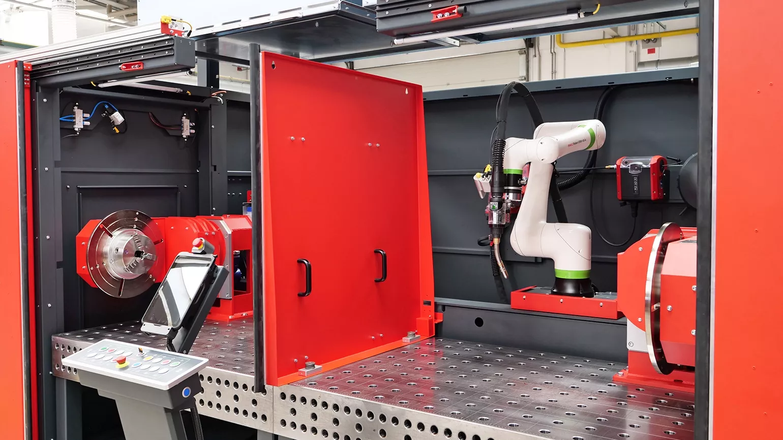 Precision robotic welding for small series and single components