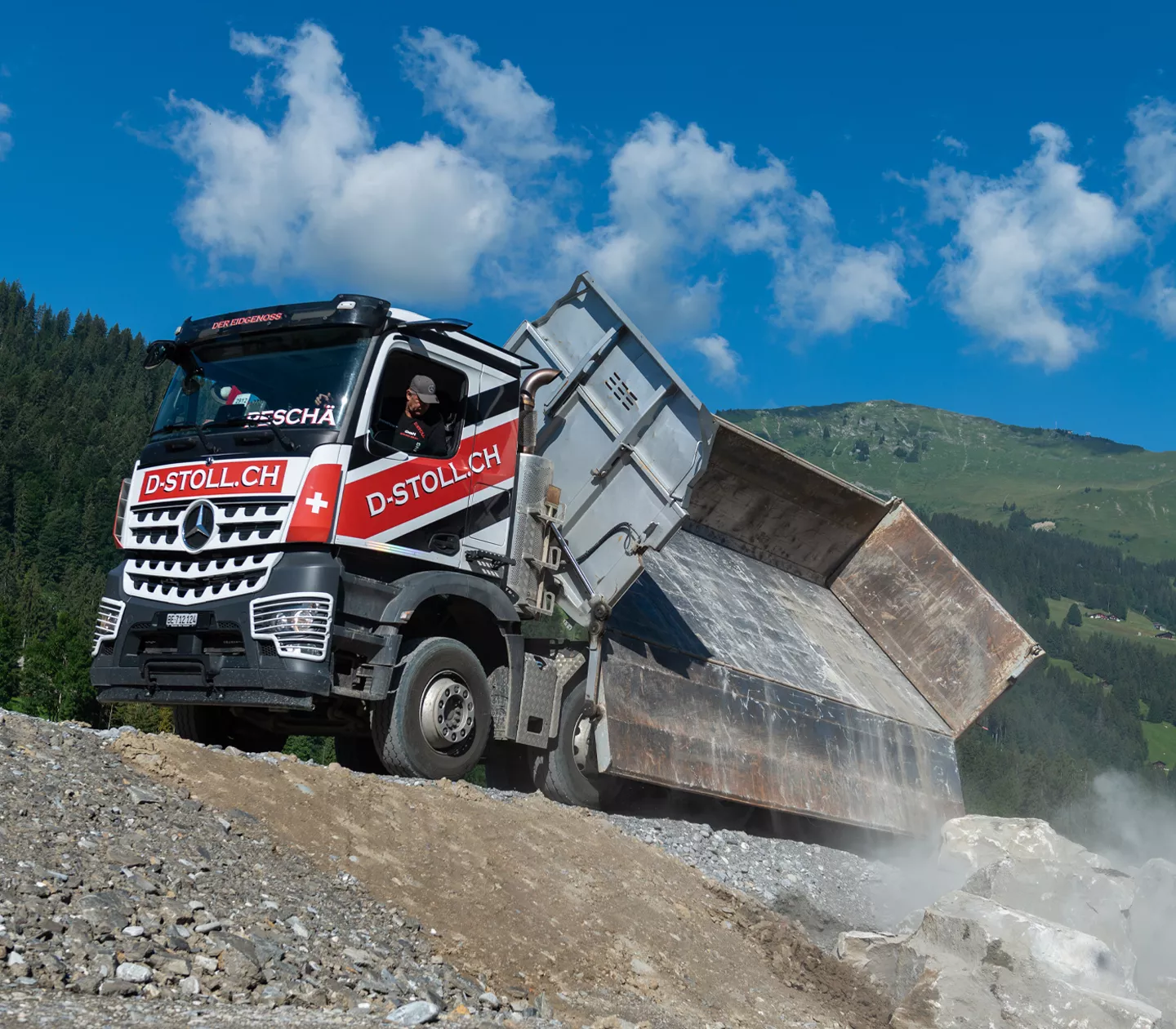 Moser AG Dump trucks for tough construction site conditions
